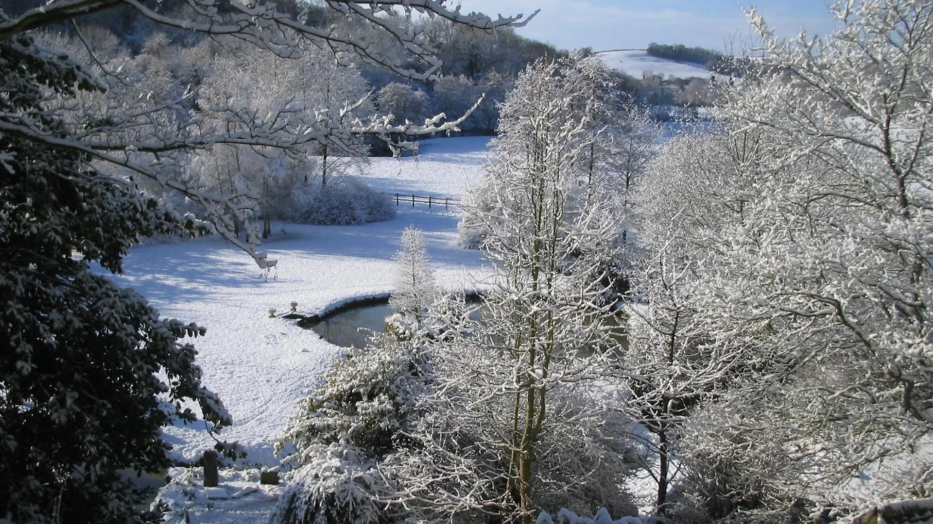Tucking Mill View- Self Catering Apartment Bath