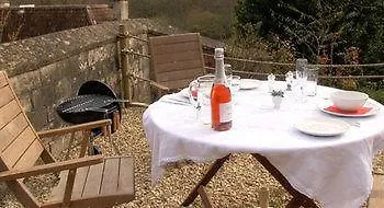 Tucking Mill View- Self Catering Apartment Bath