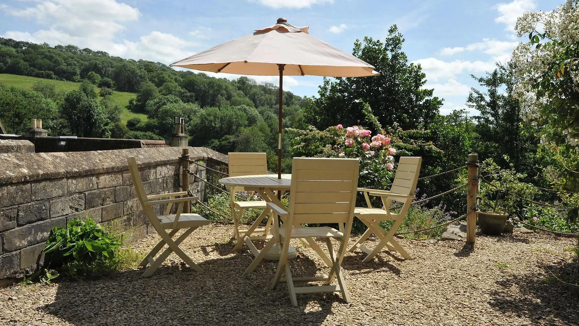 Tucking Mill View- Self Catering Apartment Bath