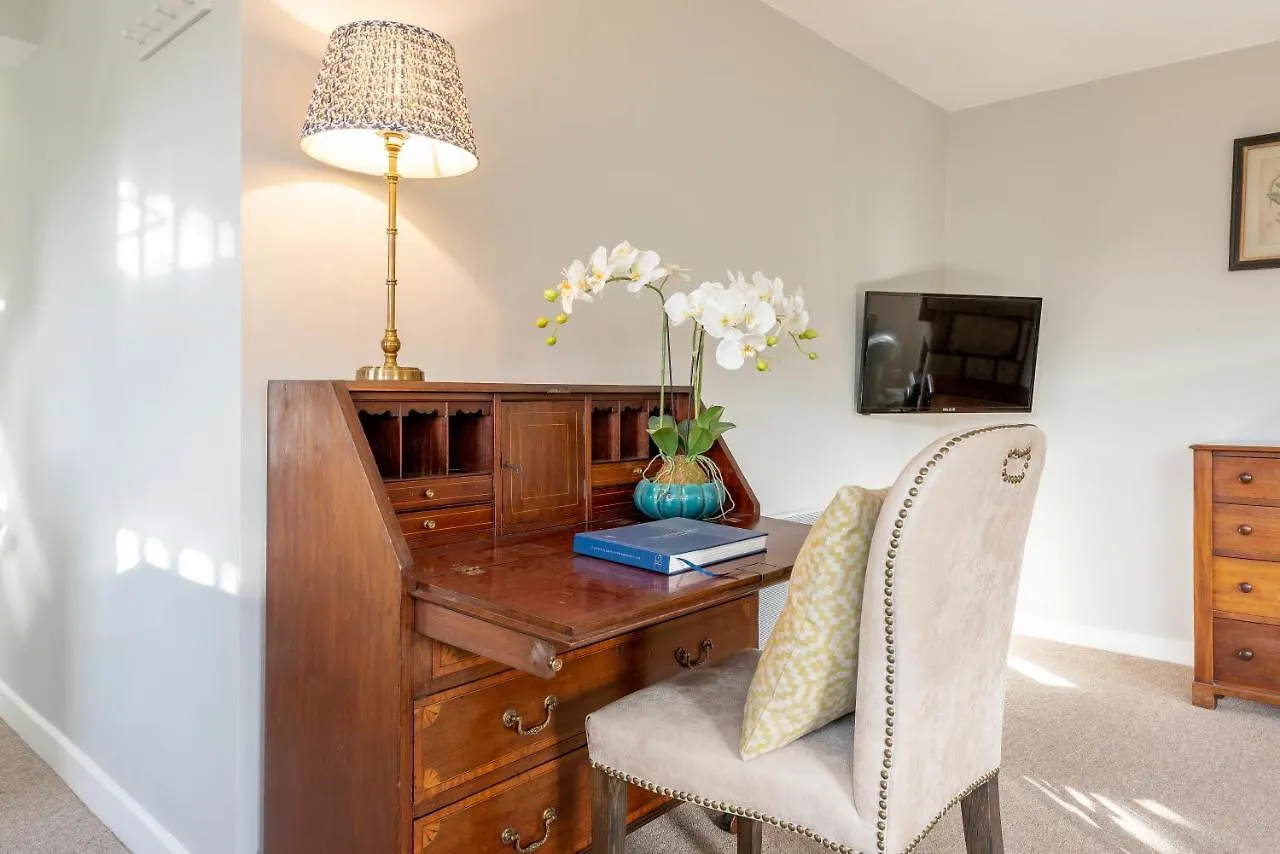 Tucking Mill View- Self Catering Apartment Bath
